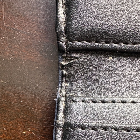 Roots Navy Leather Wallet - Picture 6 of 7